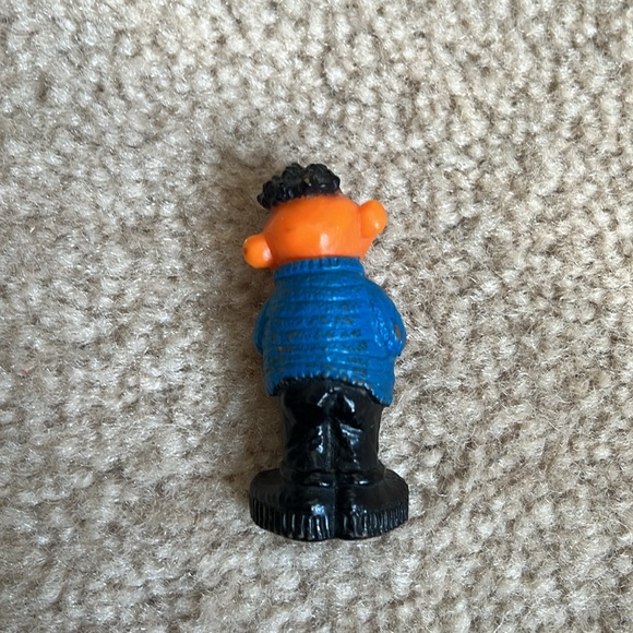 Vintage Sesame Street Ernie Action Figure - Picture 2 of 7